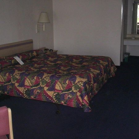 Oyo Hotel New Port Richey Gulf Beach Us 19 エクステリア 写真