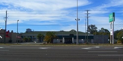 Oyo Hotel New Port Richey Gulf Beach Us 19 エクステリア 写真
